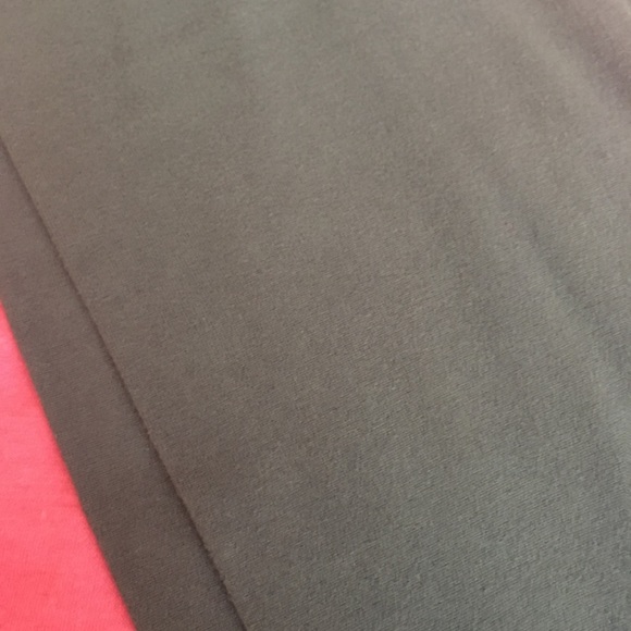 🎉 XL Raglan Style Floral Tee - Picture 4 of 6